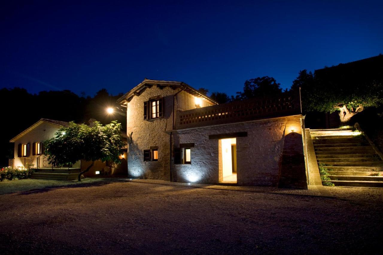 Agriturismo Il Girasole Montefalco Bagian luar foto