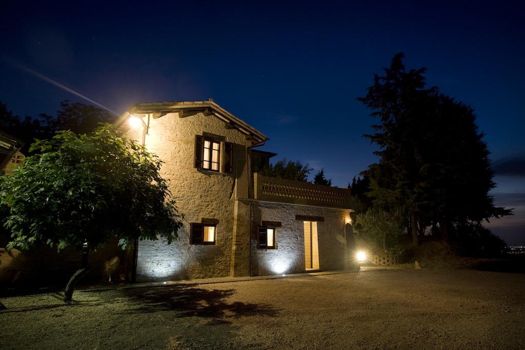 Agriturismo Il Girasole Montefalco Bagian luar foto